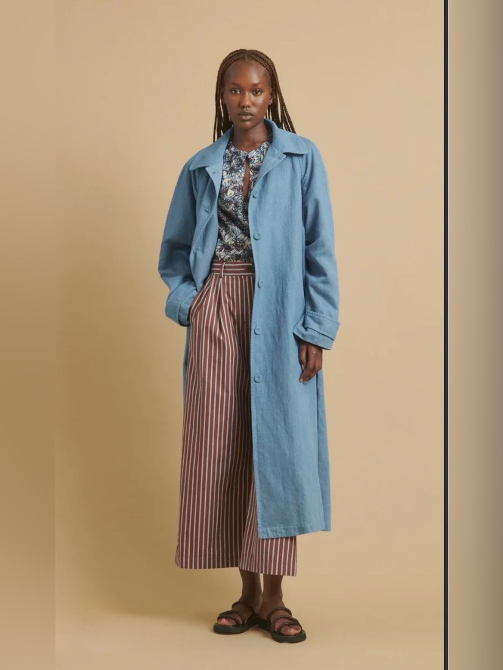 Macialo Trench Coat by Diega
